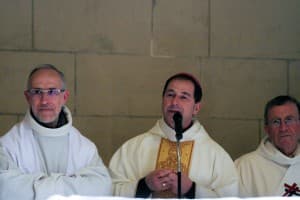 Nievre, Nevers, 18/02/2016 - Le diocese de Nevers fete sainte Bernadette. Eucharistie festive celebree par Thierry Brac de La Perriere (eveque de Nevers) a la chapelle de l'Espace Bernadette Soubirous Nevers pour les 150 ans de l'arrivee de Bernadette Soubirous dans la congregation des Soeurs de la Charite de Nevers.