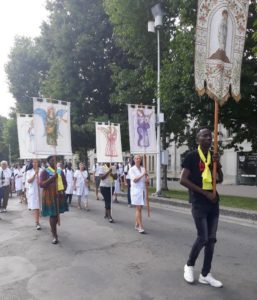 Lourdes procession eucharistique