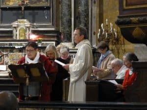 les personnes qui ont assuré l'accueil dans l'église St Pierre, expriment quelques belles rencontres.