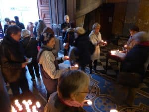 Chacun reçoit une lumière, pour témoigner de cette lumière, la miséricorde de Dieu.