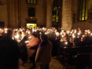 passage des ténèbres à la lumière 