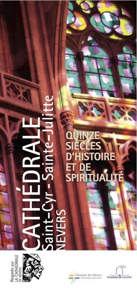 tract-regard-sur-la-cathedrale