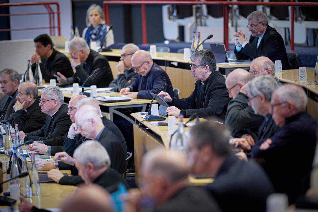 Evêques de France, rassemblés à Lourdes le 19 mars 2024.