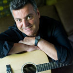 Laurent_Grzybowski_concert_Nevers Laurent Grzybowski et sa guitarre