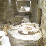 4 - baptistère Détails du baptistère